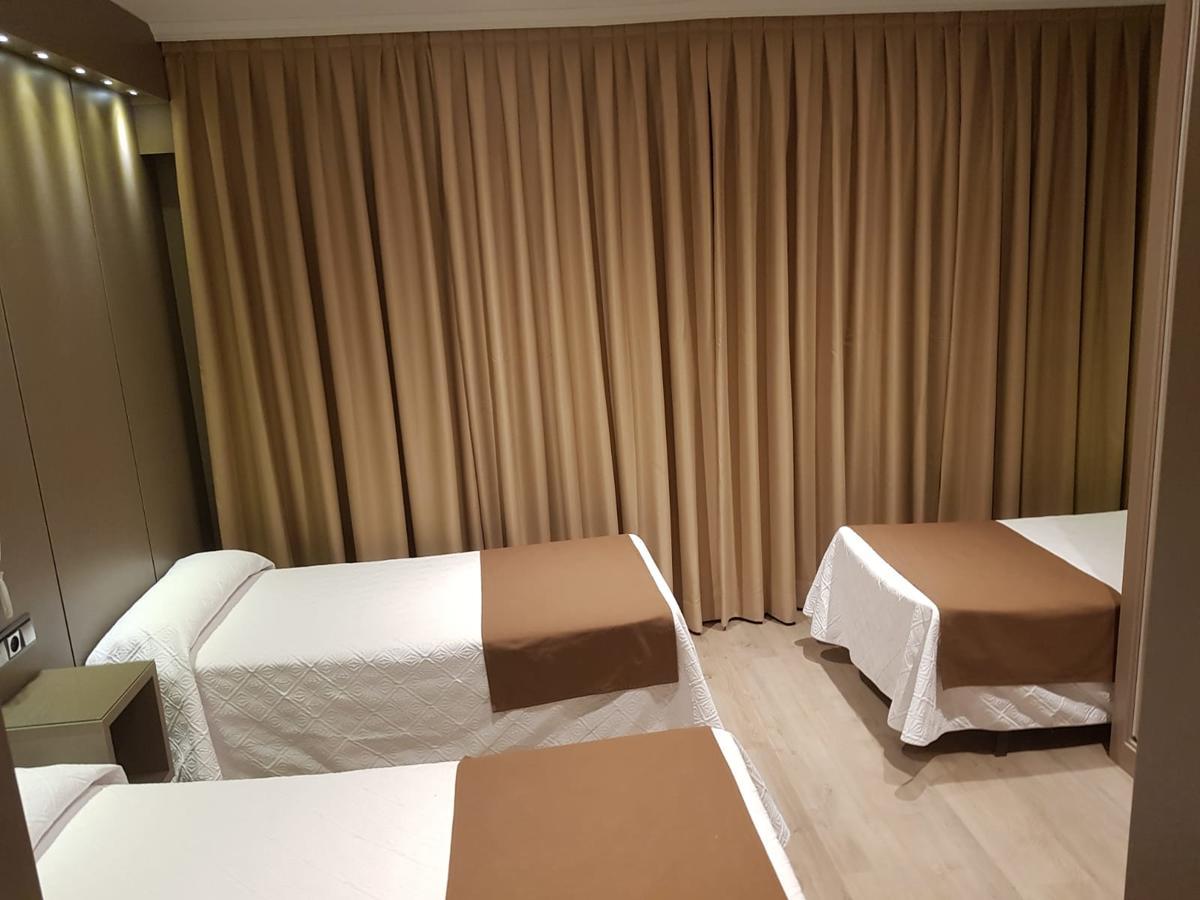 Hostal Colon Getafe Eksteriør billede