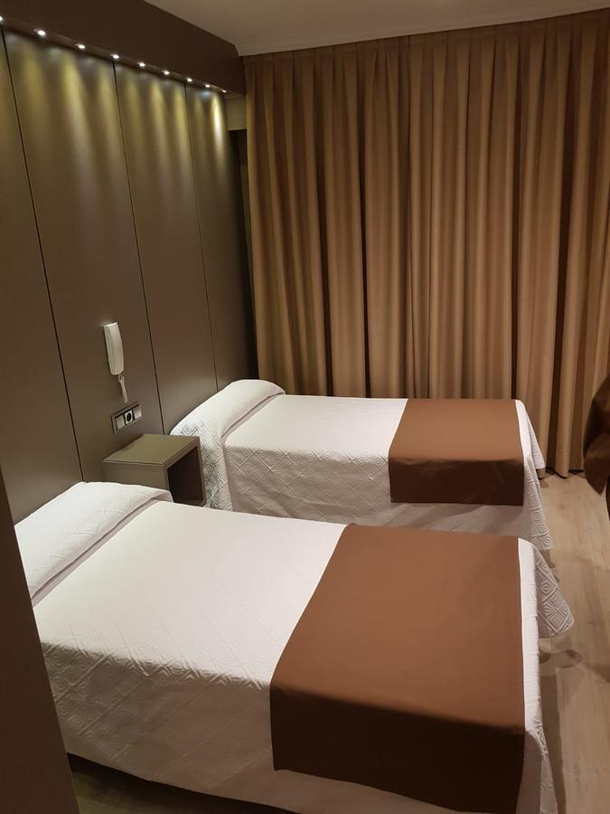 Hostal Colon Getafe Eksteriør billede